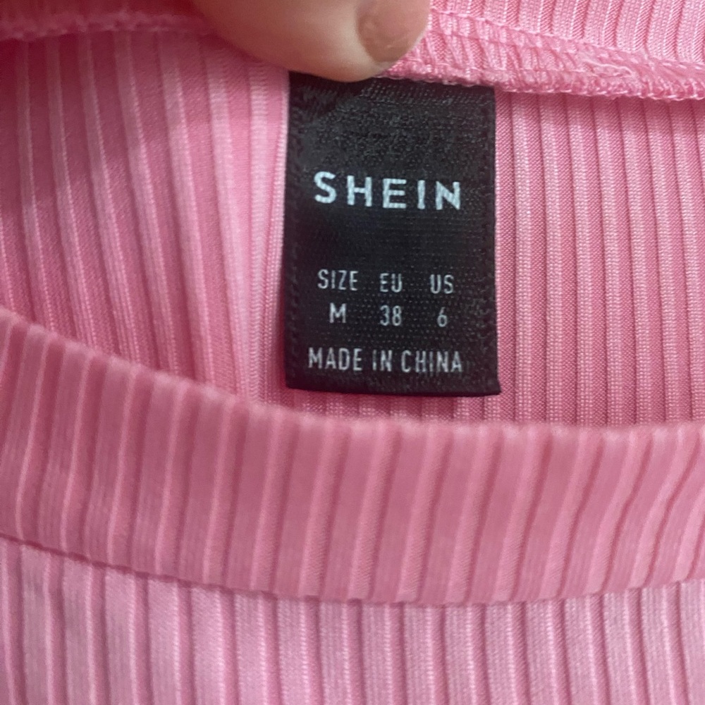 SHEIN Pink Ruffle Sleeve Bodysuit - Picture 3 of 4